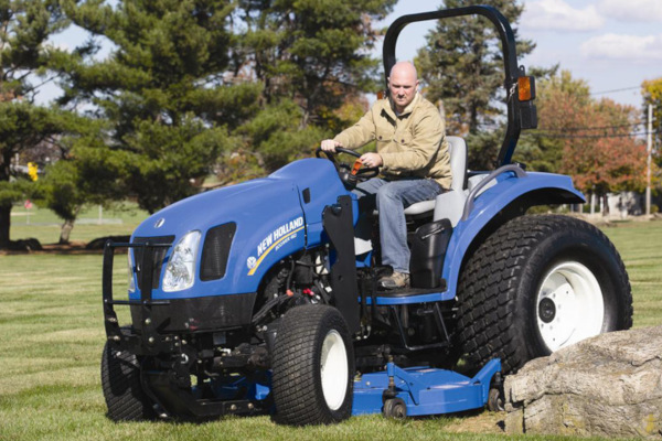 New Holland | Front Loaders & Attachments | Mid-Mount Finish Mowers