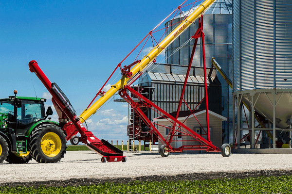 Westfield | Hoppers | X-Tend Retracting Swing Auger